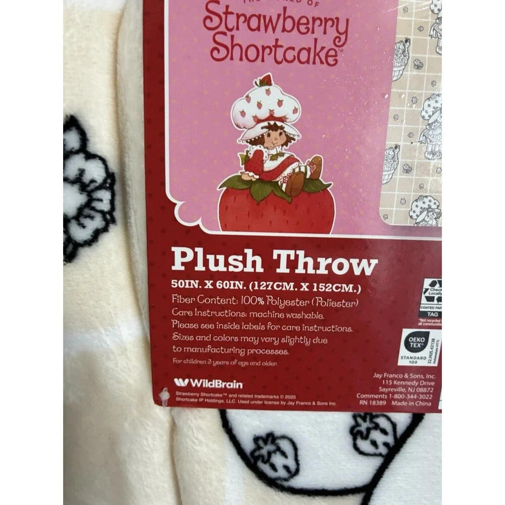 Strawberry Shortcake Plush Throw Blanket 50x60 Cream Floral Soft New 2025